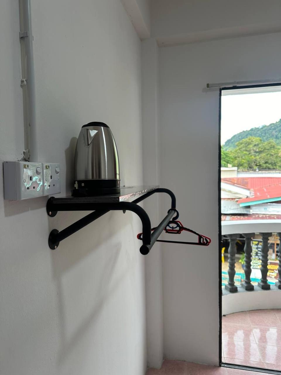 Teresek View Motel Kuala Tahan Εξωτερικό φωτογραφία