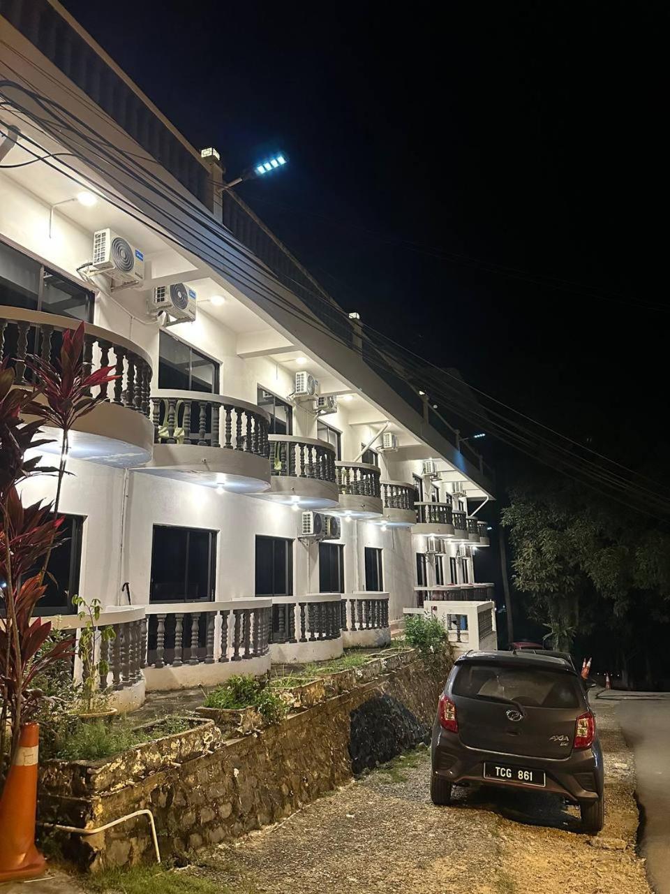 Teresek View Motel Kuala Tahan Εξωτερικό φωτογραφία